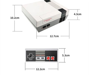 Mini consola con más de 500 videojuegos, dos controles, cable de audio y video además de cable de corriente eléctrica